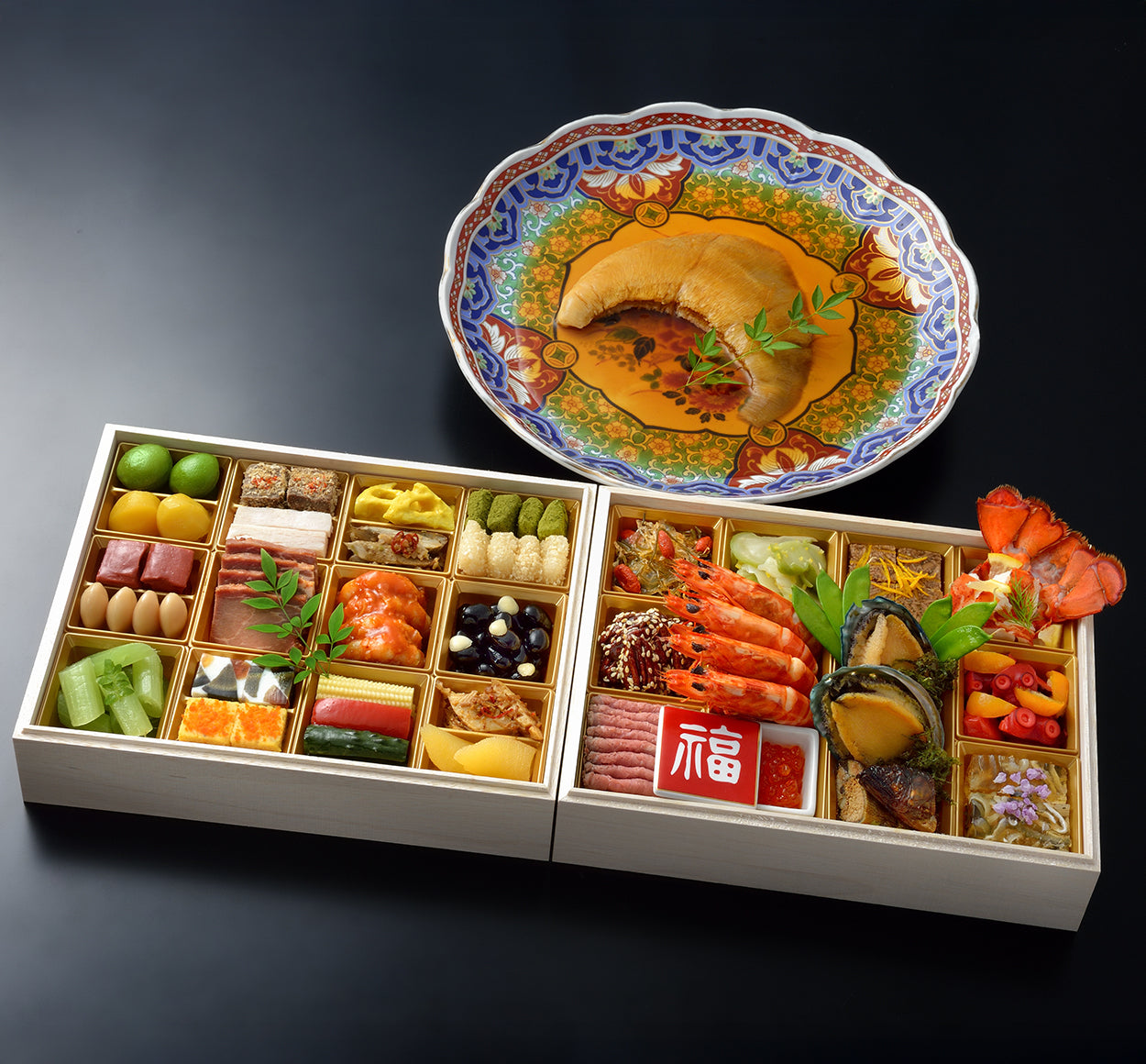 礼華おせち 三段重 （特大フカヒレ1枚付き）